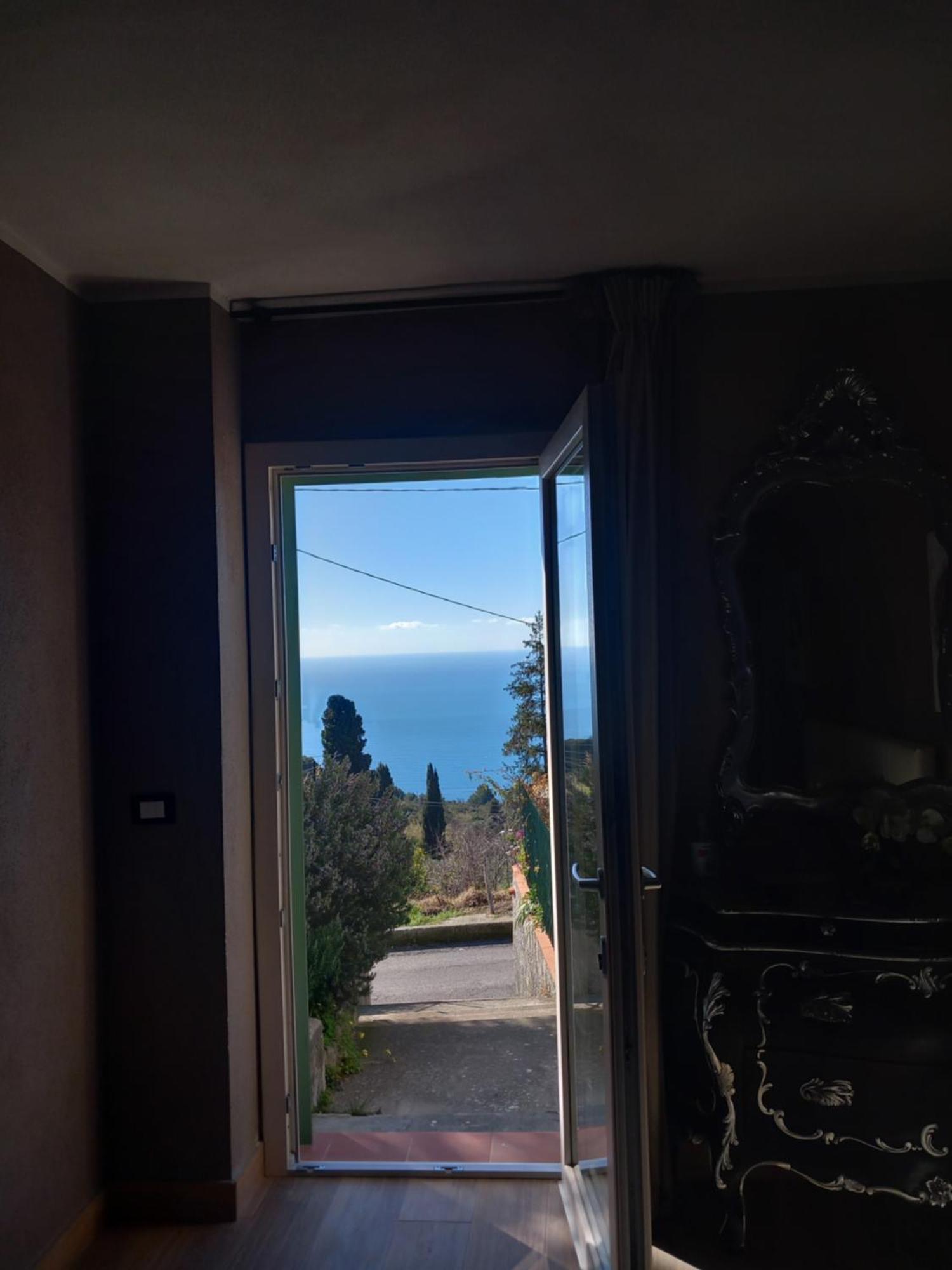 Dolci Risvegli Appartamento Vista Mare Ventimiglia Pokój zdjęcie