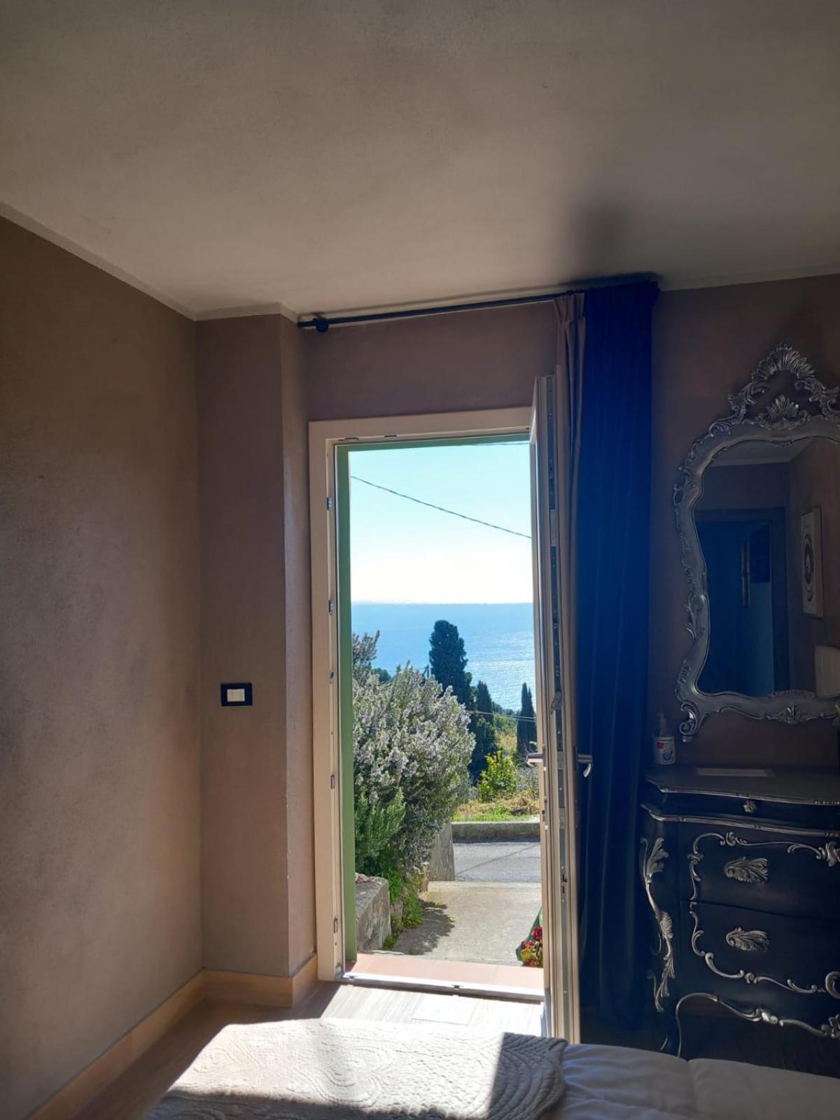 Dolci Risvegli Appartamento Vista Mare Ventimiglia Pokój zdjęcie
